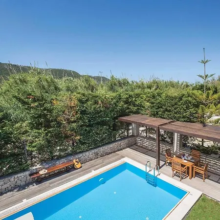 빌라 Agia Marina Sleeps 4 With Pool Air Con And Wifi